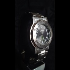 Le Point - publicitaire - Quartz Le Point - publicitaire - Quartz